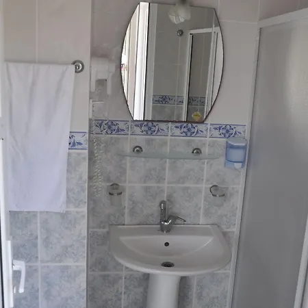 Otel Mese & 2*